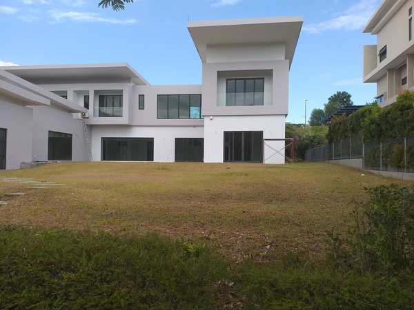 Unfurnished bungalow